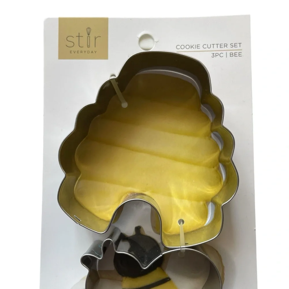 STIR EVERYDAY Bee Cookie Cutter Set of 3 Stainless Steel